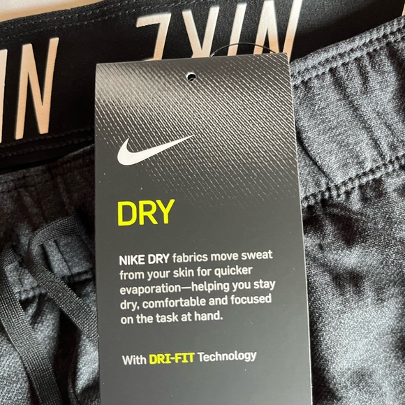Nike dry fit shorts - Picture 5 of 5